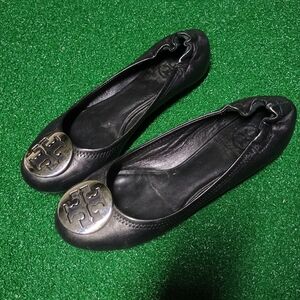 Tory Burch Black Leather Flats Size 6